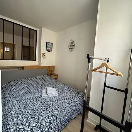 Appartement Les Carmelites : A 5 Min A Pied De La Gare Poitiers