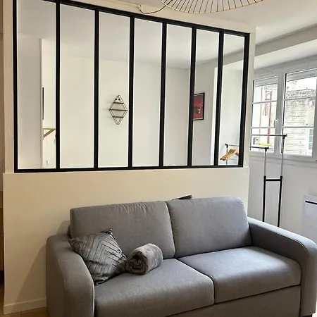 Appartement Les Carmelites : A 5 Min A Pied De La Gare *