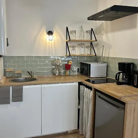 Appartement Les Carmelites : A 5 Min A Pied De La Gare *