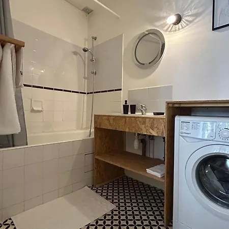 Appartement Les Carmelites : A 5 Min A Pied De La Gare Poitiers