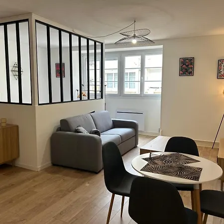 Les Carmelites : A 5 Min A Pied De La Gare Poitiers