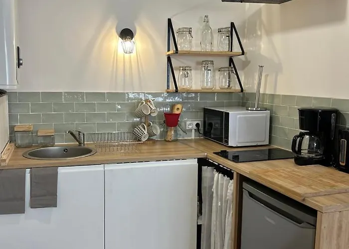 Apartment Les Carmelites : A 5 Min A Pied De La Gare *