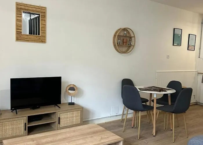 Les Carmelites : A 5 Min A Pied De La Gare Apartment Poitiers