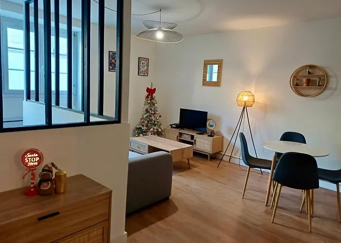 Les Carmelites : A 5 Min A Pied De La Gare